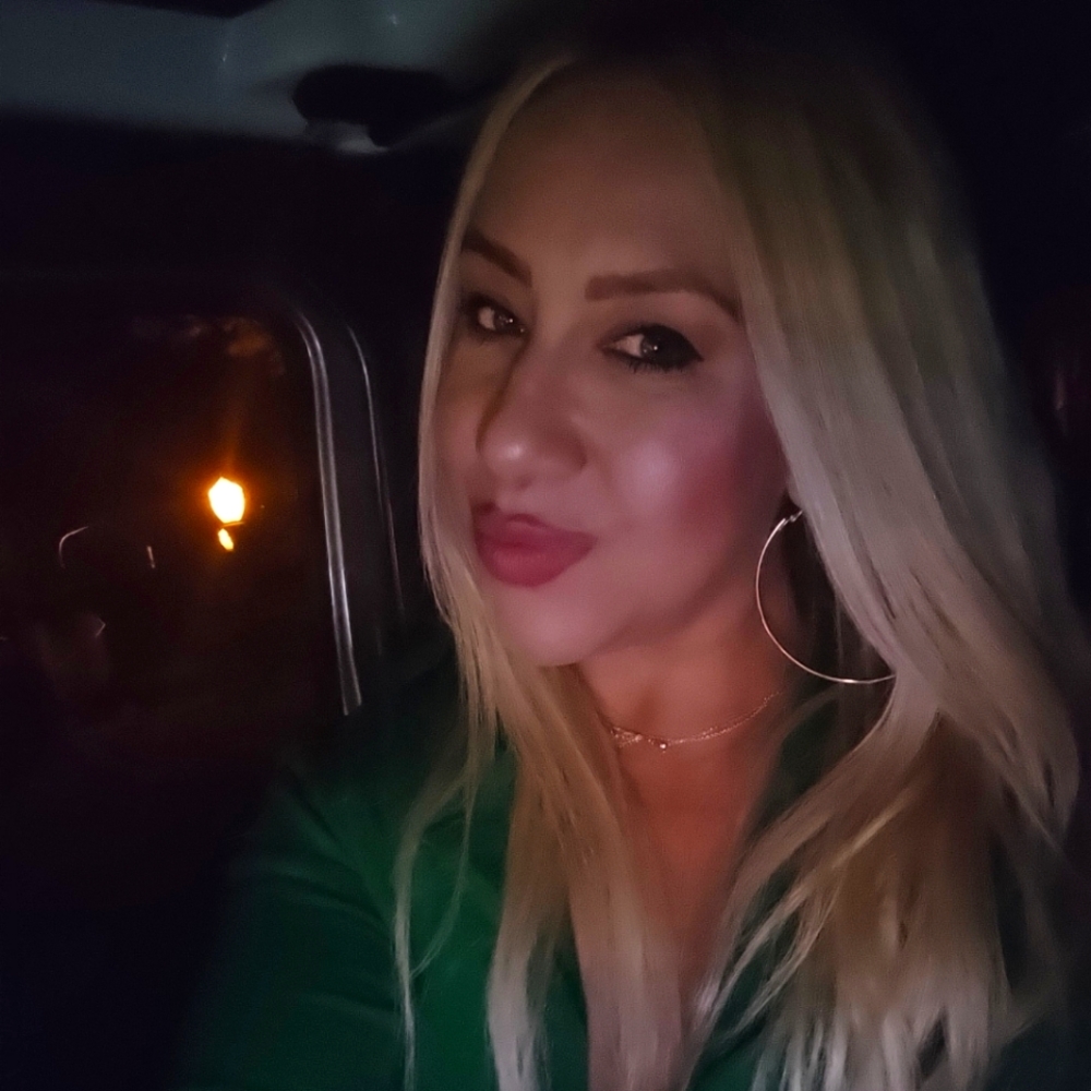 Meet your Posher, Denise